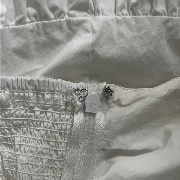 Banana Republic White Tiered dress - Picture 5 of 8